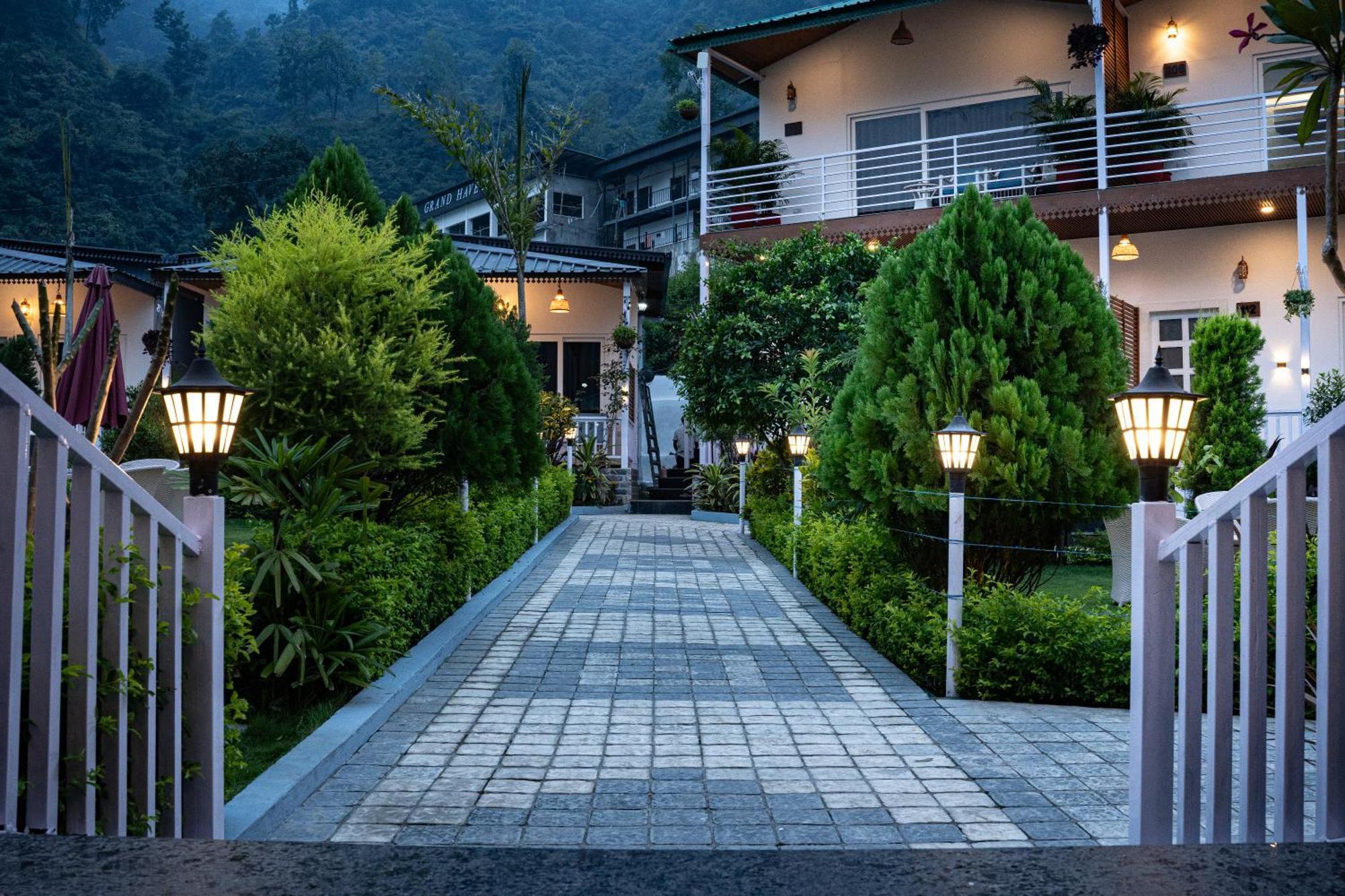 The Aravali Resort Bijni Екстериор снимка