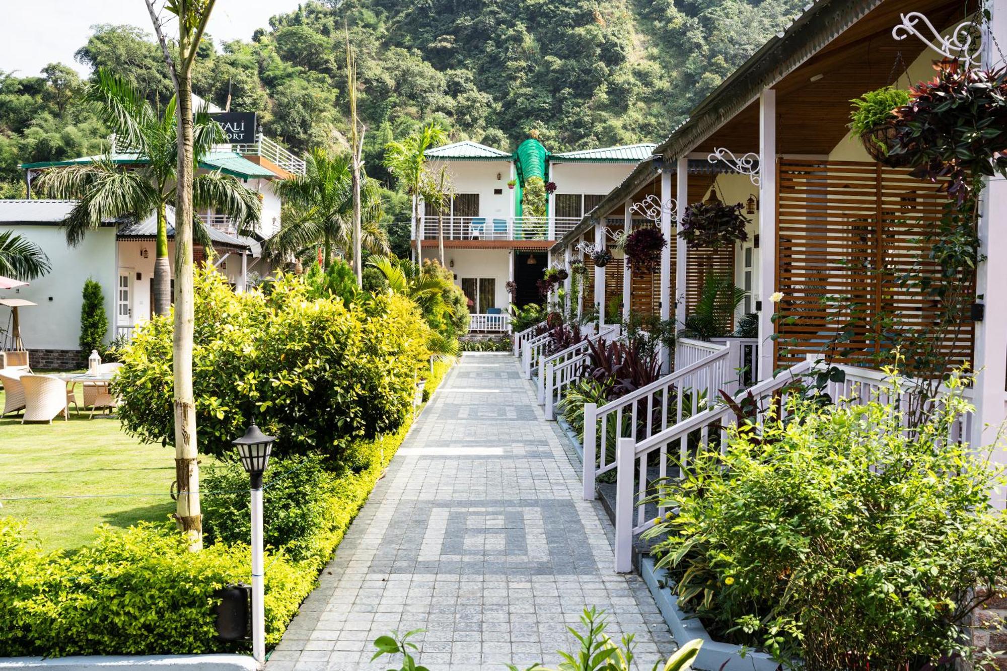 The Aravali Resort Bijni Екстериор снимка